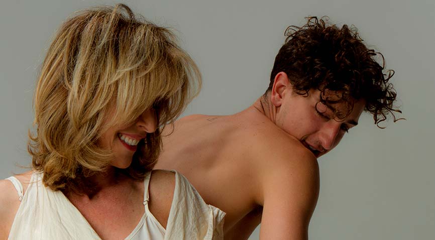 Chega ao Teatro das Artes, dia 19 de maio, o espetáculo 'Estranhos.com' (Sex with strangers)